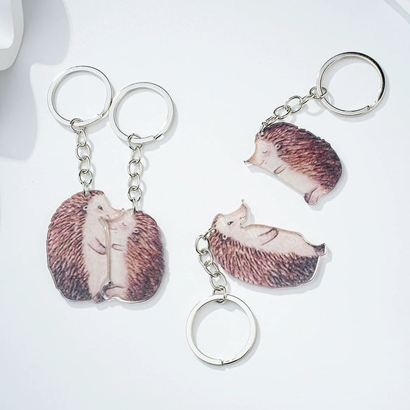Wooden Couple Keychain With Simulation Otter Cat Hedgehog Raccoon Design