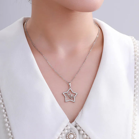 XUPING Simple Style Shiny Pentagram Round Copper Alloy Artificial Gemstones White Gold Plated Mother'S Day Women'S Pendant Necklace