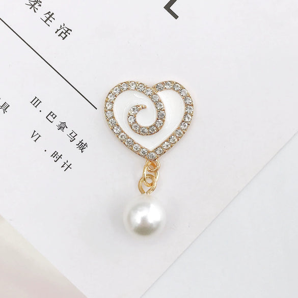 Zinc Alloy Dripping Oil Love Pendant Jewelry Accessories
