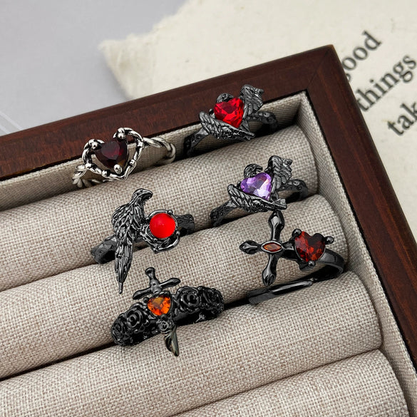 Zinc Alloy Geometric Animal Style Diamond Opening Finger Ring For Women