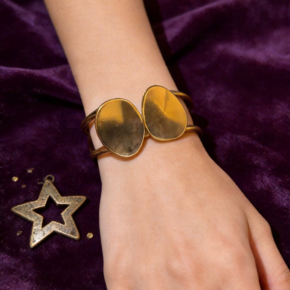 Zinc Alloy Geometric Oval Doublelayer Open Cuff Bracelet With Irregular Metallic Electroplated Design For Women