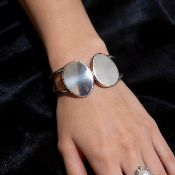 Zinc Alloy Geometric Oval Doublelayer Open Cuff Bracelet With Irregular Metallic Electroplated Design For Women
