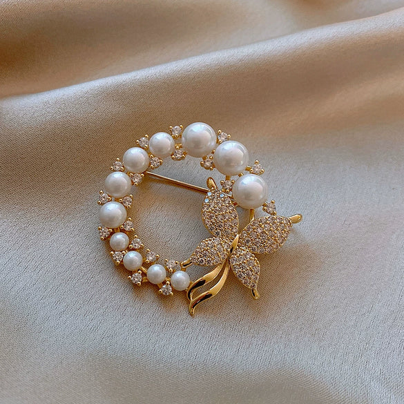 Zircon Flower Letter Brooch Electroplated Light Luxury Women's Suit Accessory
